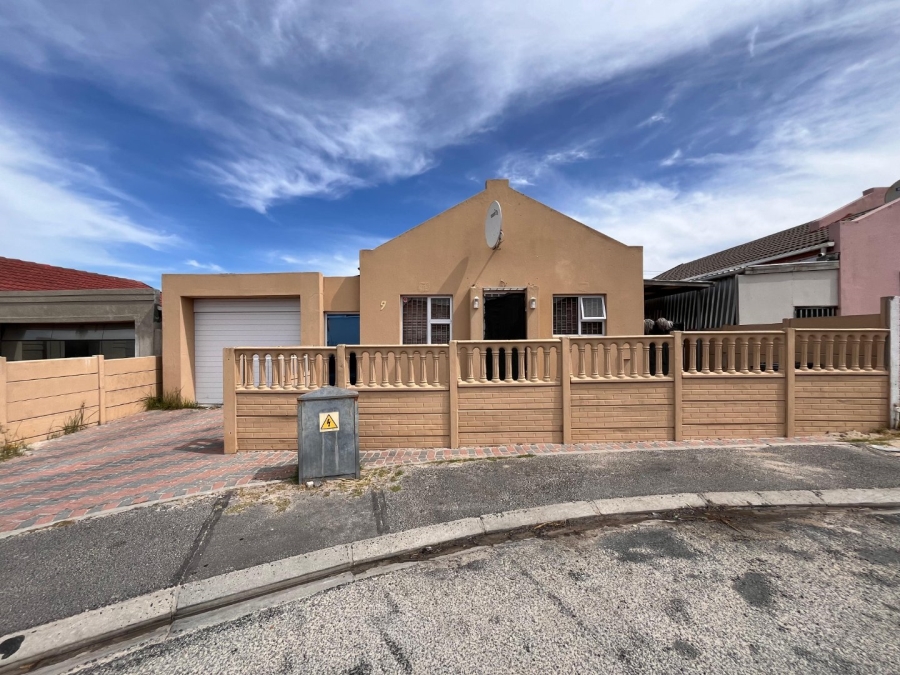 3 Bedroom Property for Sale in Strandfontein Western Cape